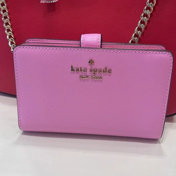 Kate Spade Madison Medium Bifold Wallet
Surf Pink
NWT - Picture 14 of 16